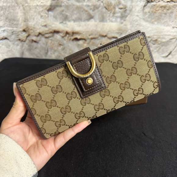 Gucci Tan and Brown Monogram Wallet - Picture 1 of 5